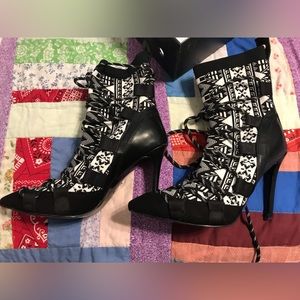 Almost New Heeled Boots